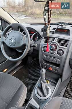 Седан Renault Megane 2005 в 