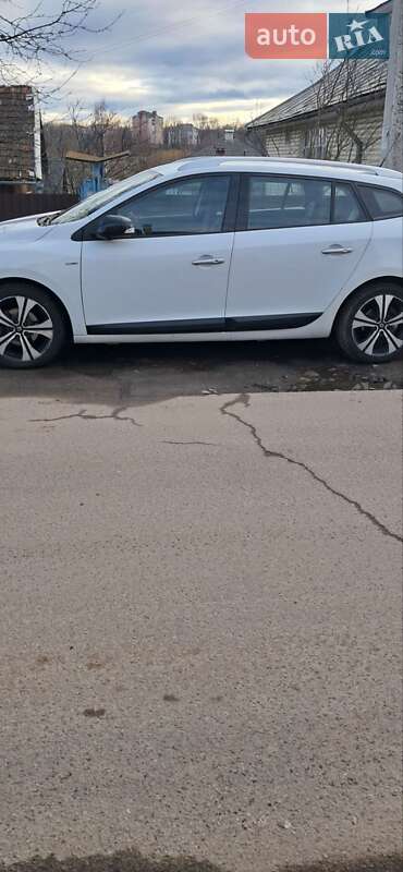 Универсал Renault Megane 2011 в Долине