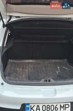 Хэтчбек Renault Megane 2012 в 