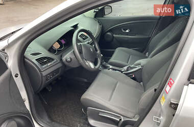Универсал Renault Megane 2010 в 