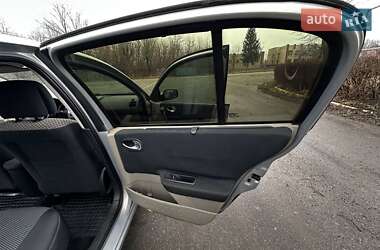 Седан Renault Megane 2004 в 