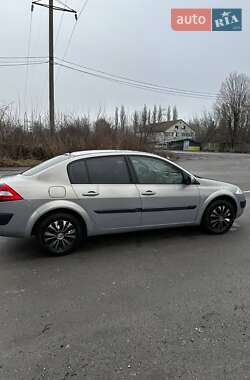 Седан Renault Megane 2004 в 