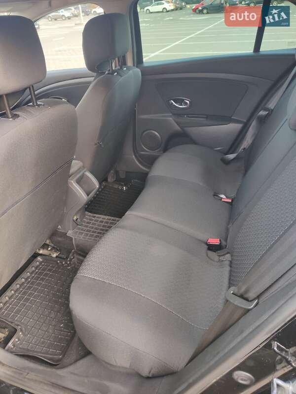 Універсал Renault Megane 2015 в Києві фото 14 Універсал Renault Megane 2015 в Києві