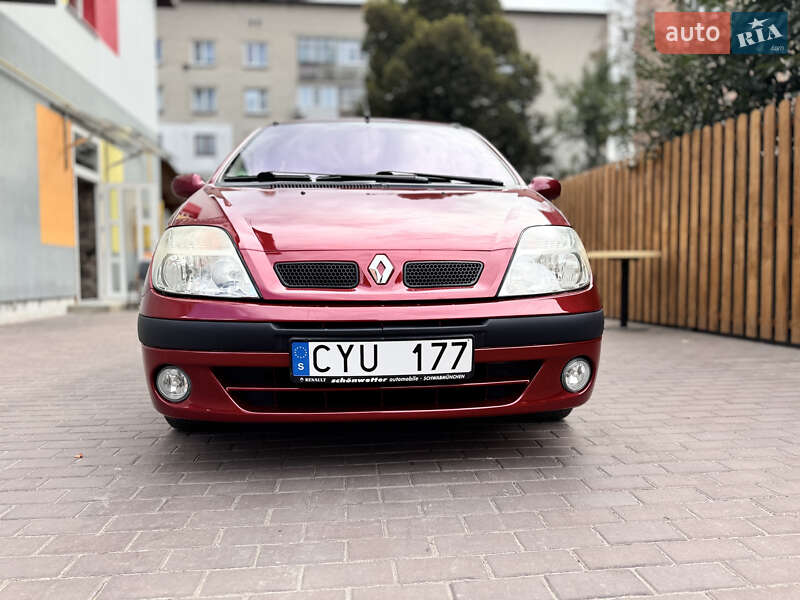 Хэтчбек Renault Megane 2003 в Казатине