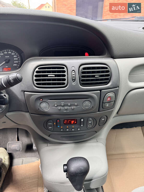 Хэтчбек Renault Megane 2003 в Казатине