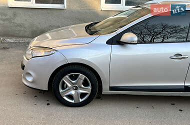 Універсал Renault Megane 2011 в Чернівцях