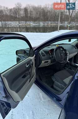 Седан Renault Megane 2004 в Сумах