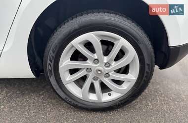 Хэтчбек Renault Megane 2015 в 