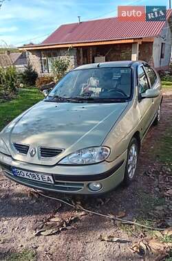 Хэтчбек Renault Megane 2001 в 