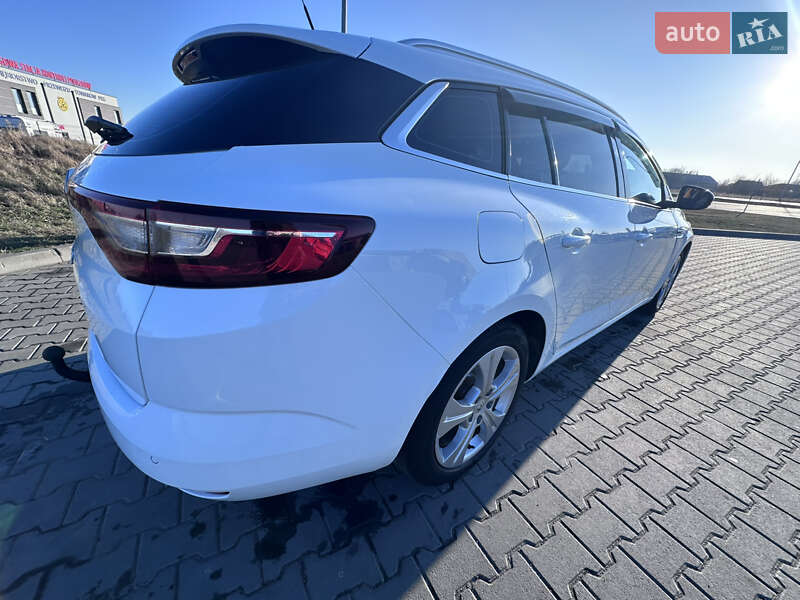 Универсал Renault Megane 2017 в Новоднестровске