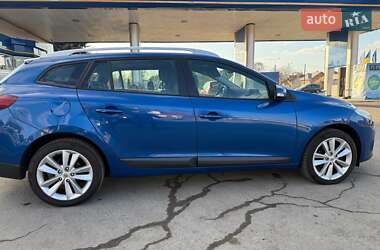 Универсал Renault Megane 2010 в Городке