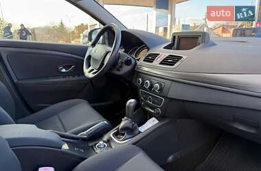 Универсал Renault Megane 2010 в Городке