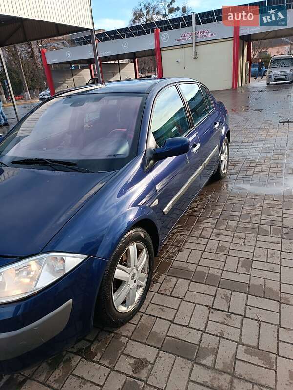 Седан Renault Megane 2003 в Дубно