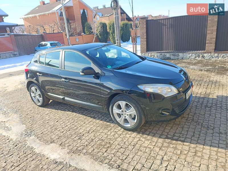 Хэтчбек Renault Megane 2010 в Сумах