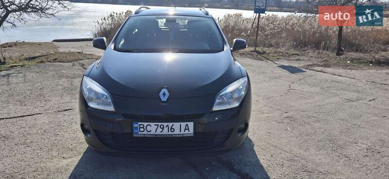 Универсал Renault Megane 2011 в Нетешине