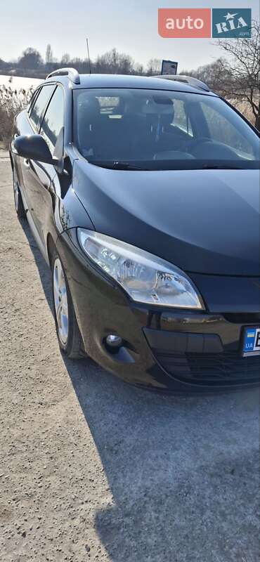 Универсал Renault Megane 2011 в Нетешине