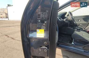 Хэтчбек Renault Megane 2009 в 