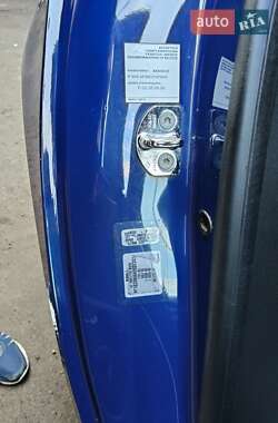 Хэтчбек Renault Megane 2009 в 