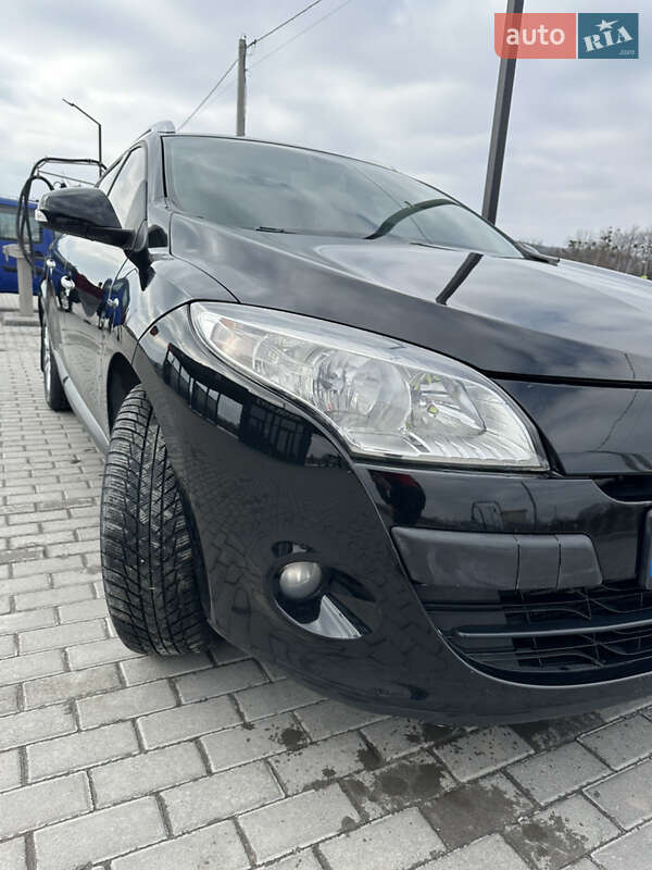 Универсал Renault Megane 2011 в Золочеве фото 11 Универсал Renault Megane 2011 в Золочеве