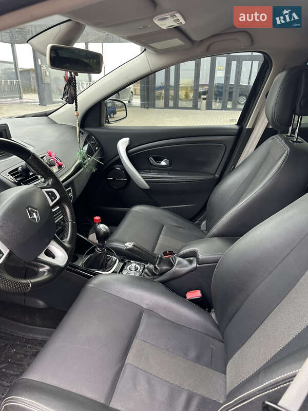 Универсал Renault Megane 2011 в Золочеве фото 26 Универсал Renault Megane 2011 в Золочеве
