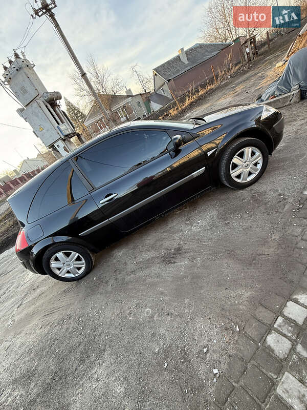 Купе Renault Megane 2005 в Горохове