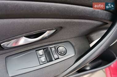Купе Renault Megane 2010 в 