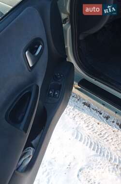 Седан Renault Megane 2002 в Дергачах