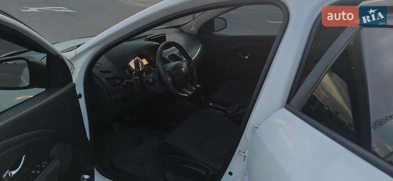Хэтчбек Renault Megane 2013 в Ужгороде