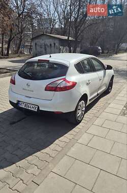 Хетчбек Renault Megane 2014 в Чернівцях