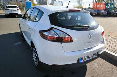 Хэтчбек Renault Megane 2015 в Киеве