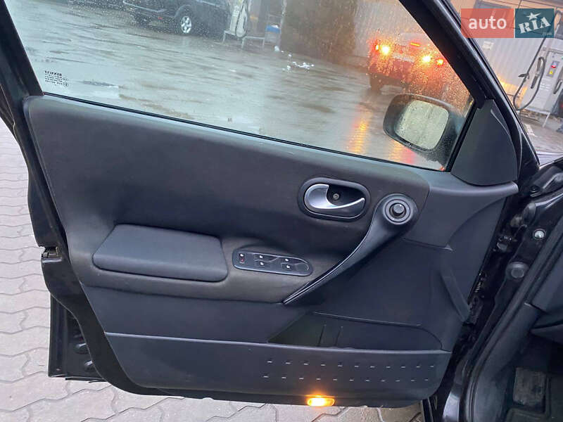 Універсал Renault Megane 2004 в Луцьку фото 10 Універсал Renault Megane 2004 в Луцьку