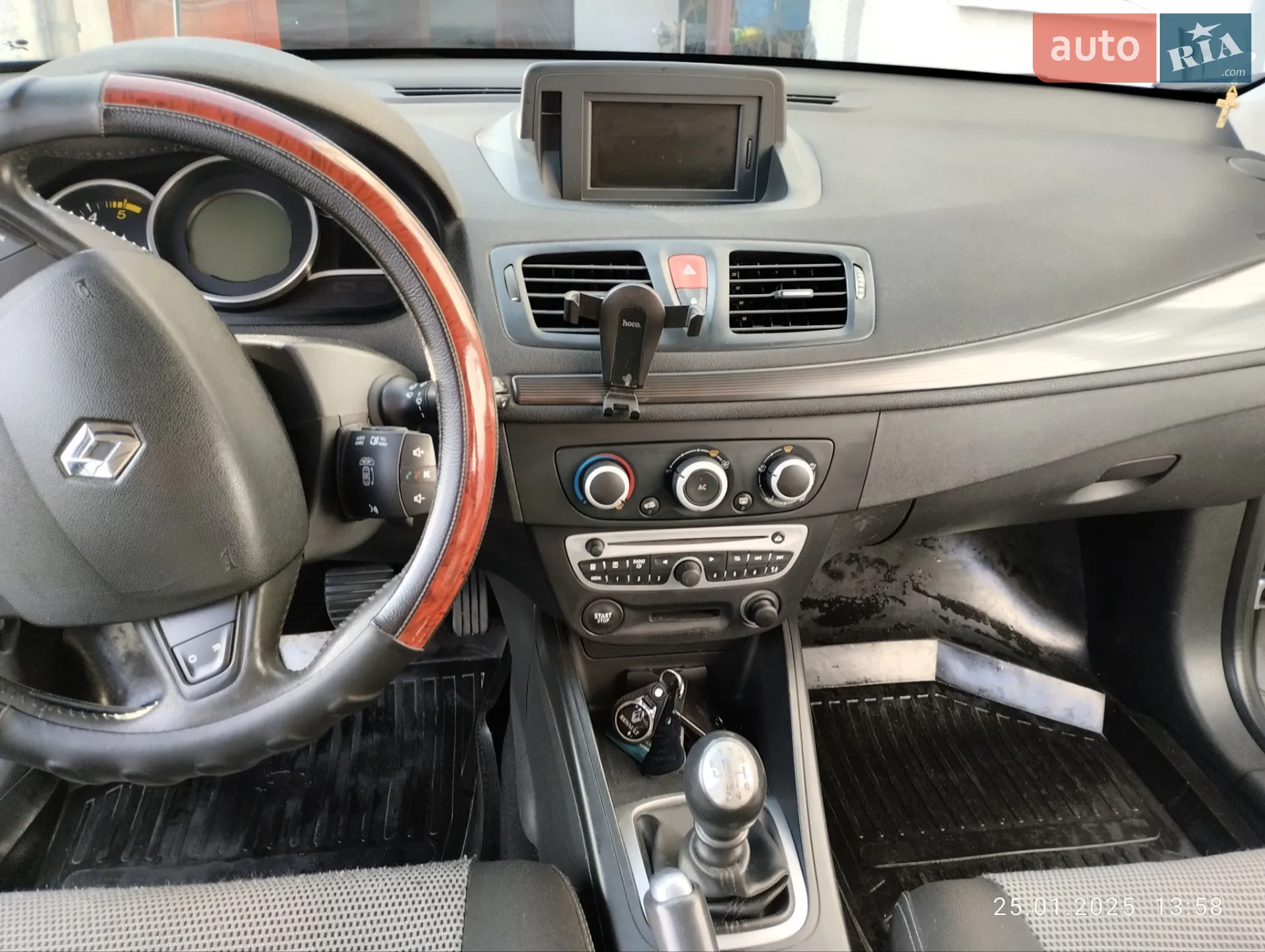 2010 Renault Megane - мініатюра 17