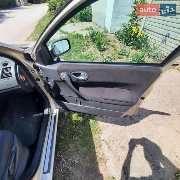 Седан Renault Megane 2007 в Днепре