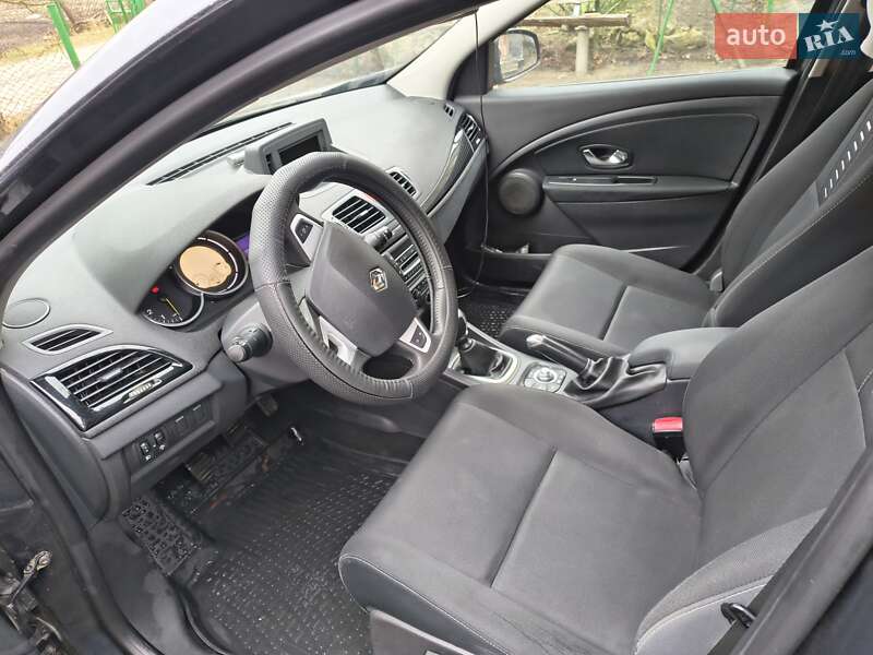 Універсал Renault Megane 2011 в Рівному фото 5 Універсал Renault Megane 2011 в Рівному