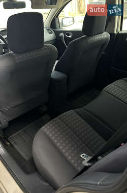 Универсал Renault Megane 2006 в 