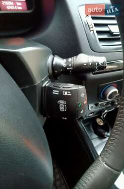 Хэтчбек Renault Megane 2011 в 