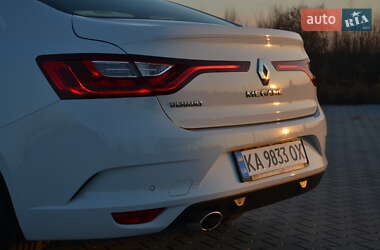 Седан Renault Megane 2019 в 