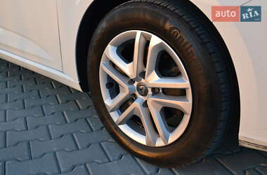 Седан Renault Megane 2019 в 