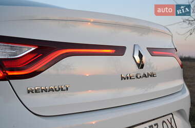 Седан Renault Megane 2019 в 