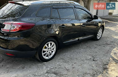 Универсал Renault Megane 2010 в 