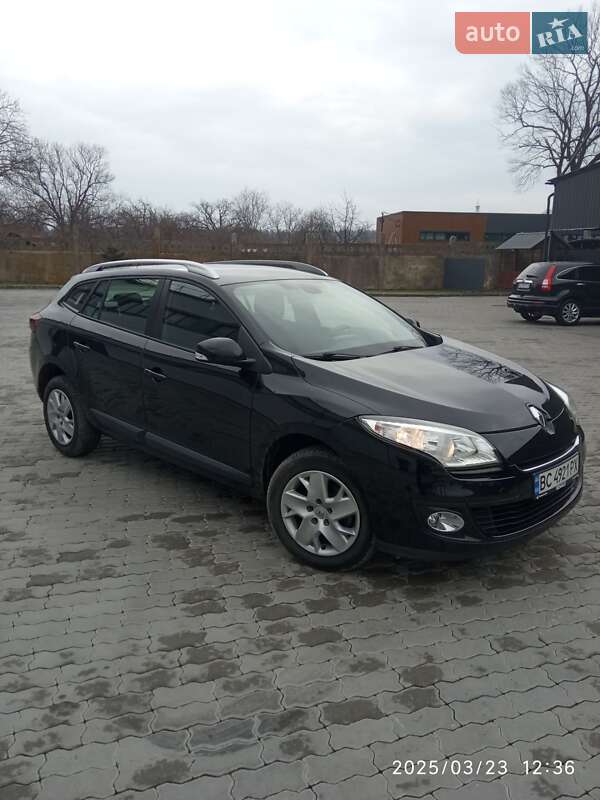 Универсал Renault Megane 2013 в Бориславе