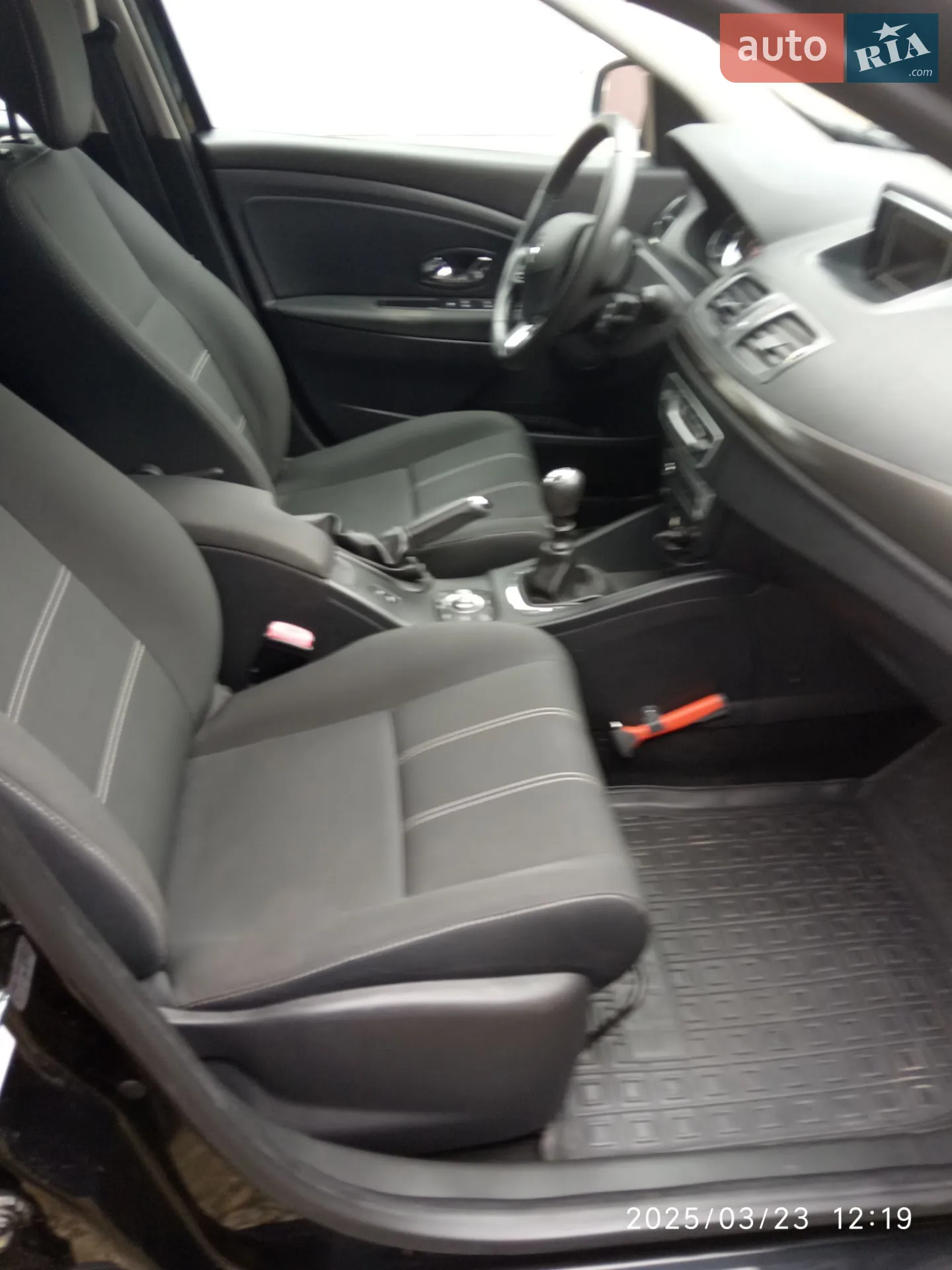 2013 Renault Megane - мініатюра 23