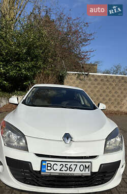 Хетчбек Renault Megane 2011 в 