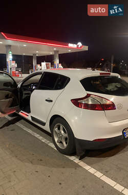 Хетчбек Renault Megane 2011 в 