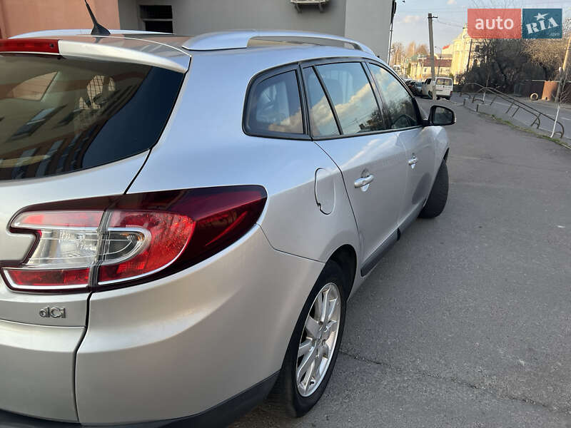 Універсал Renault Megane 2011 в Рівному фото 18 Універсал Renault Megane 2011 в Рівному