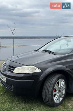 Кабриолет Renault Megane 2005 в 