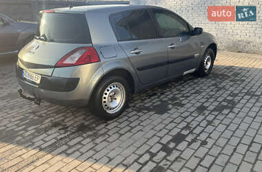 Хэтчбек Renault Megane 2003 в 