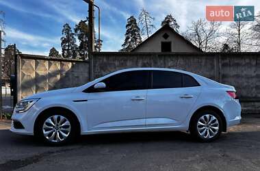 Седан Renault Megane 2018 в 