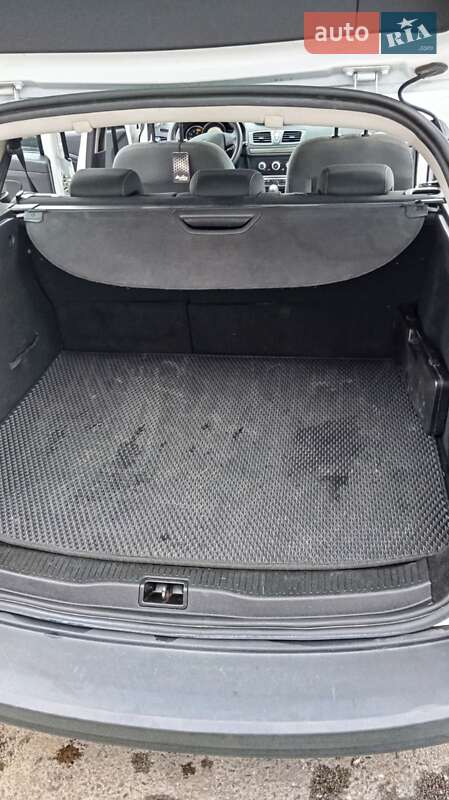 Универсал Renault Megane 2011 в Перечине