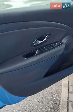 Хэтчбек Renault Megane 2014 в 